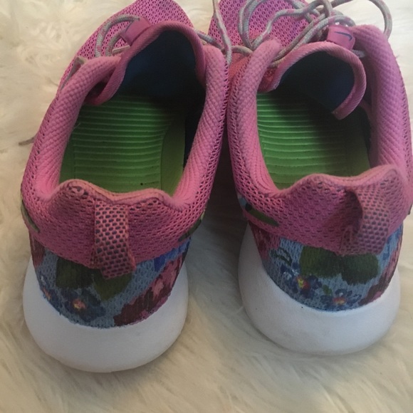 CUSTOM DESIGNED ROSHE RUNS - Picture 4 of 5